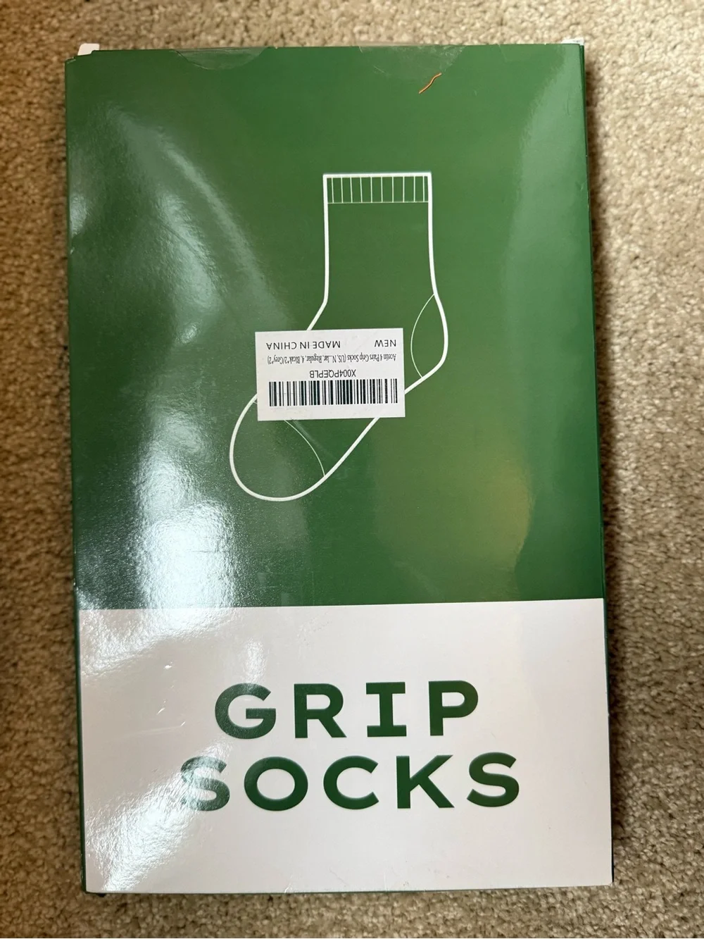 NEW Woman’s 4 PACK Low-Cut Non-Slip Socks - 2 Black & 2 Gray Athletic